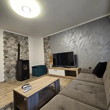 Apartment Dado Cavle