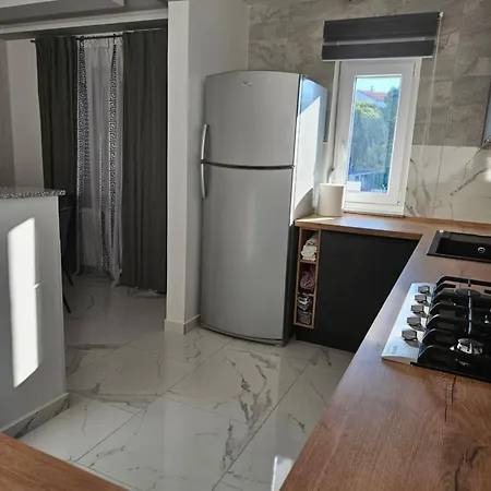 Dado Daire